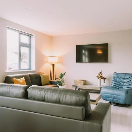 Riverdale Tatil Evi *