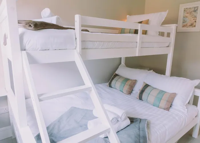 Riverdale Дом отдыха